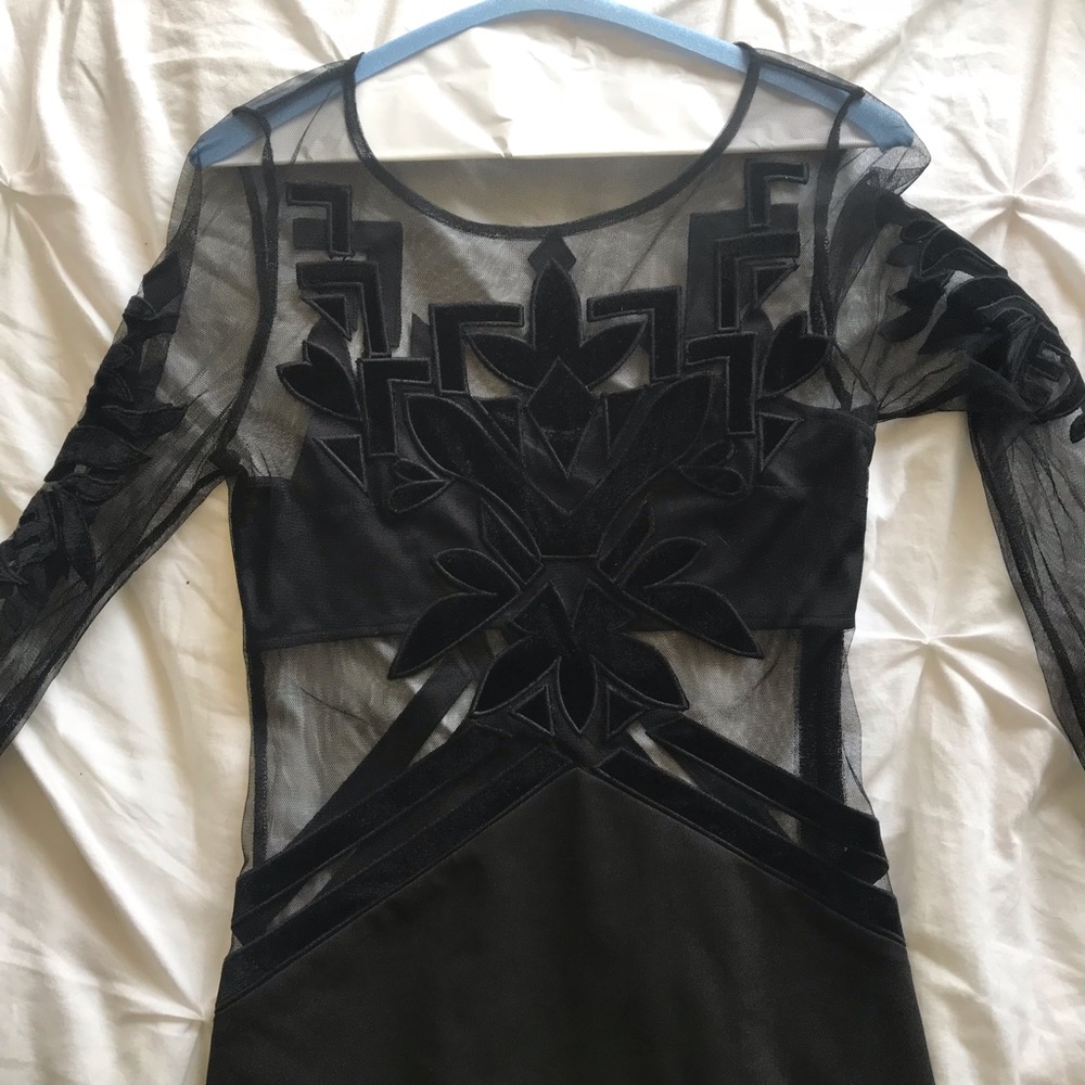 Black long sleeve Lulus dress with velvet detail